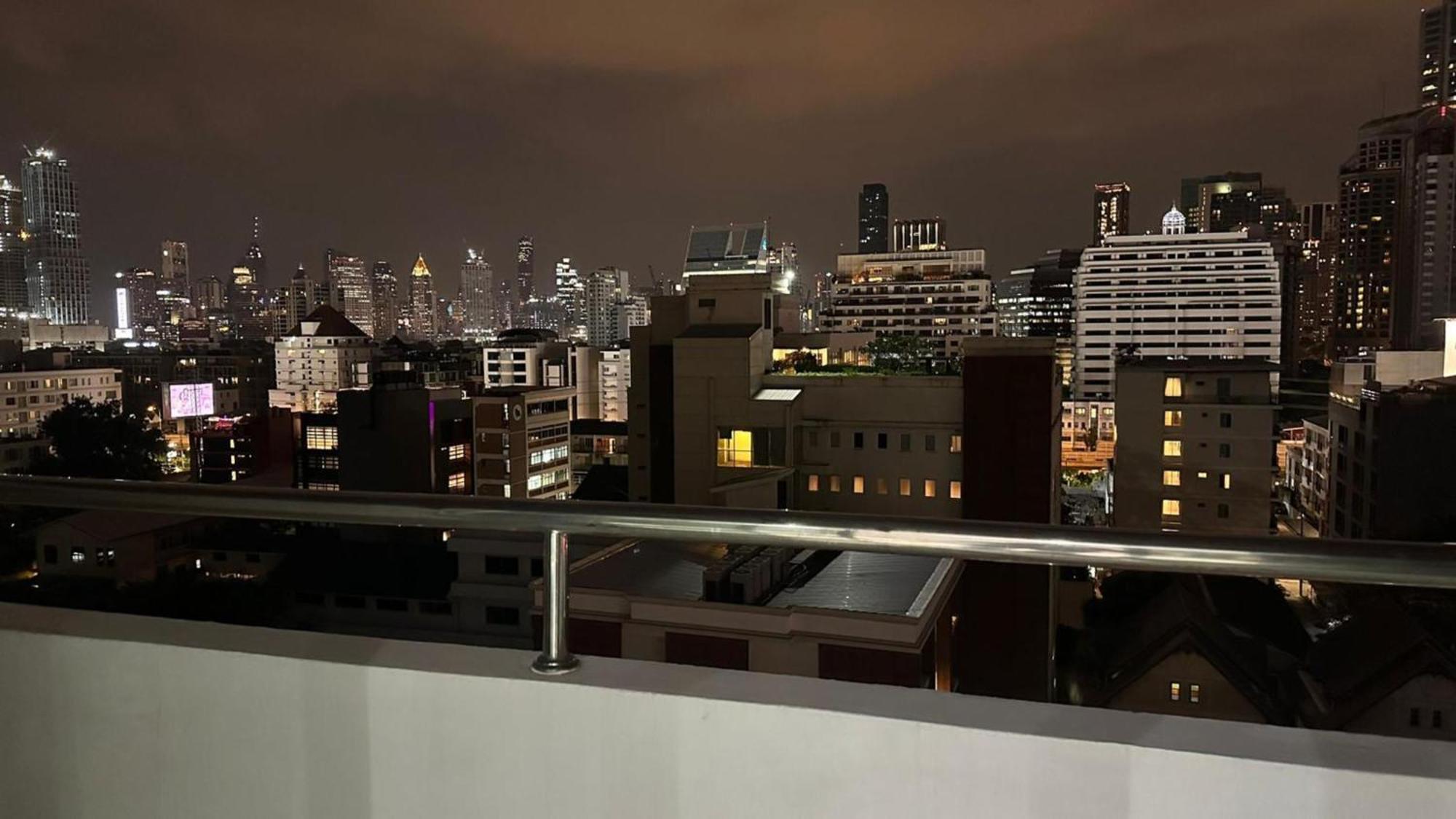 Omni Tower Sukhumvit Nana Direct Hotel Bangkok Kültér fotó