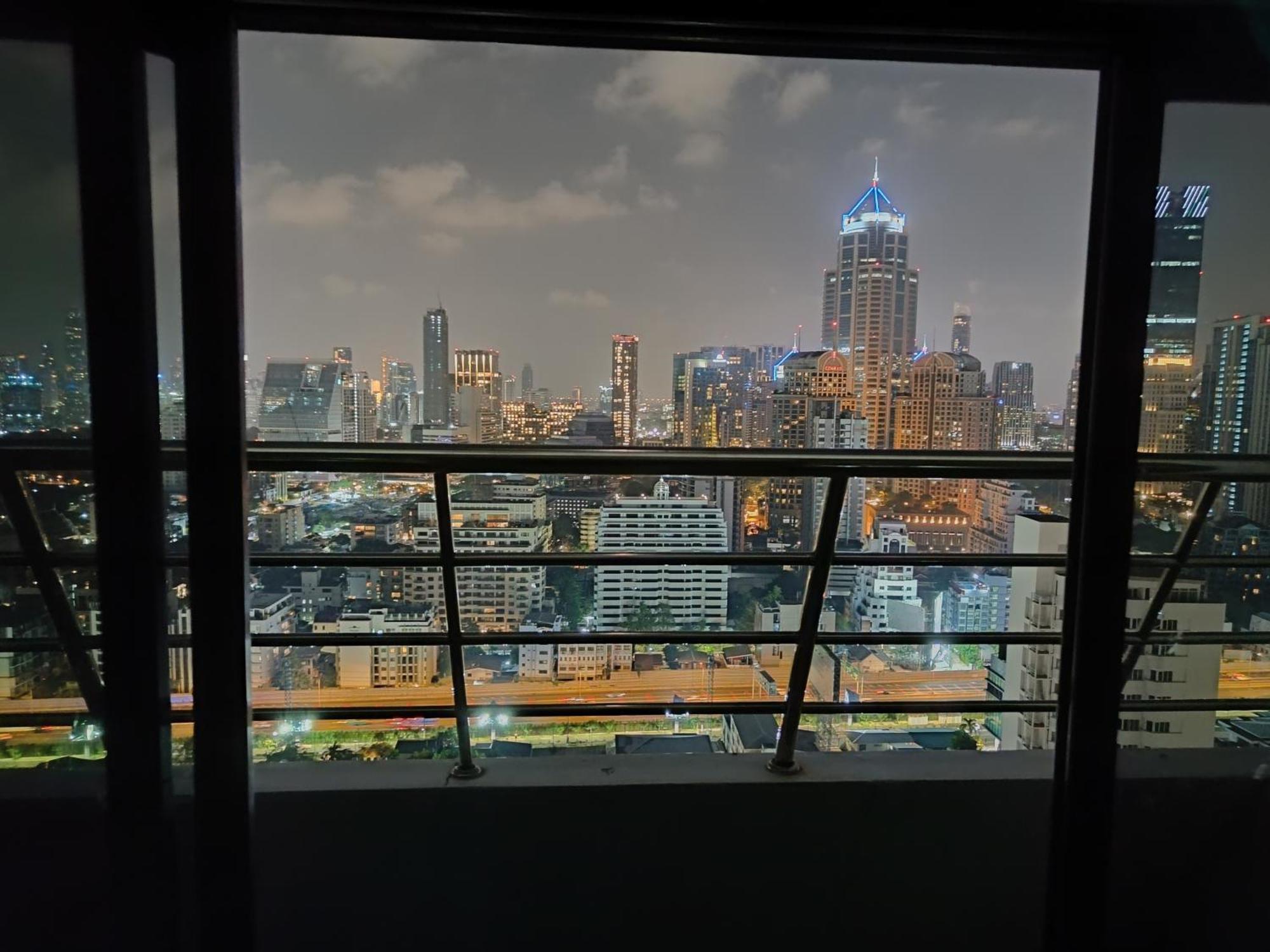 Omni Tower Sukhumvit Nana Direct Hotel Bangkok Kültér fotó