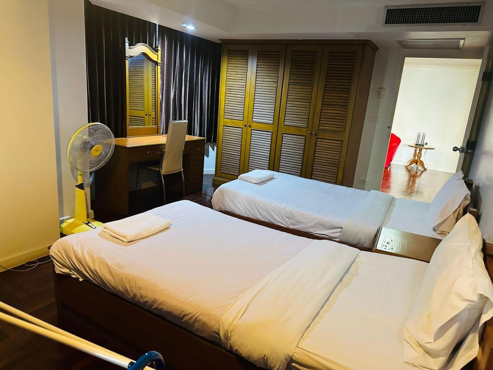 Omni Tower Sukhumvit Nana Direct Hotel Bangkok Kültér fotó