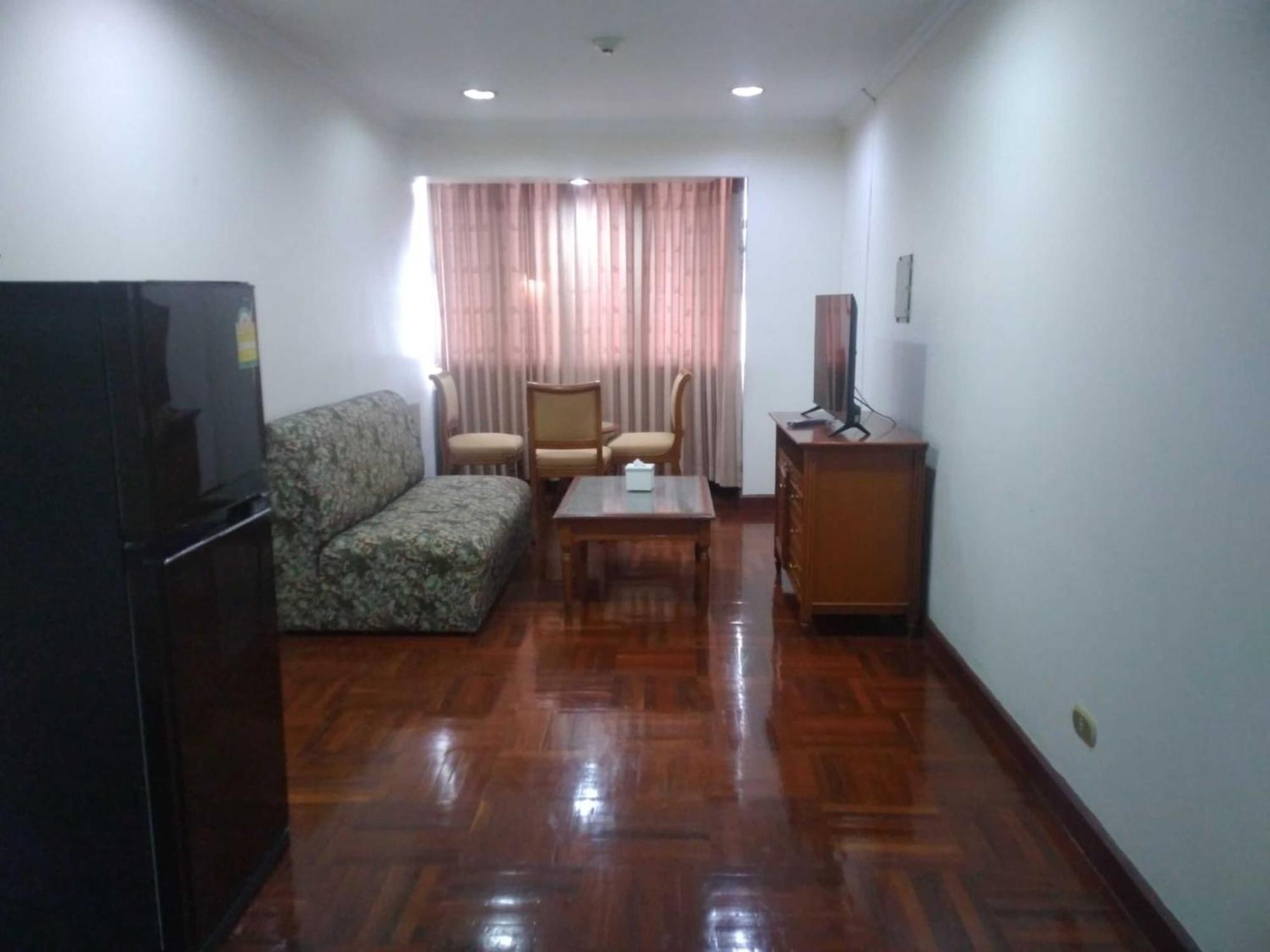 Omni Tower Sukhumvit Nana Direct Hotel Bangkok Kültér fotó