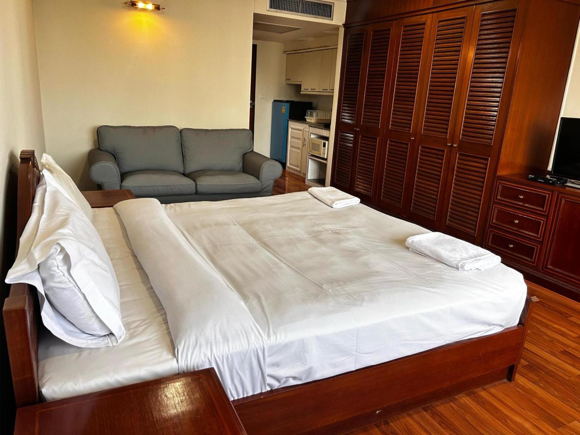 Omni Tower Sukhumvit Nana Direct Hotel Bangkok Kültér fotó